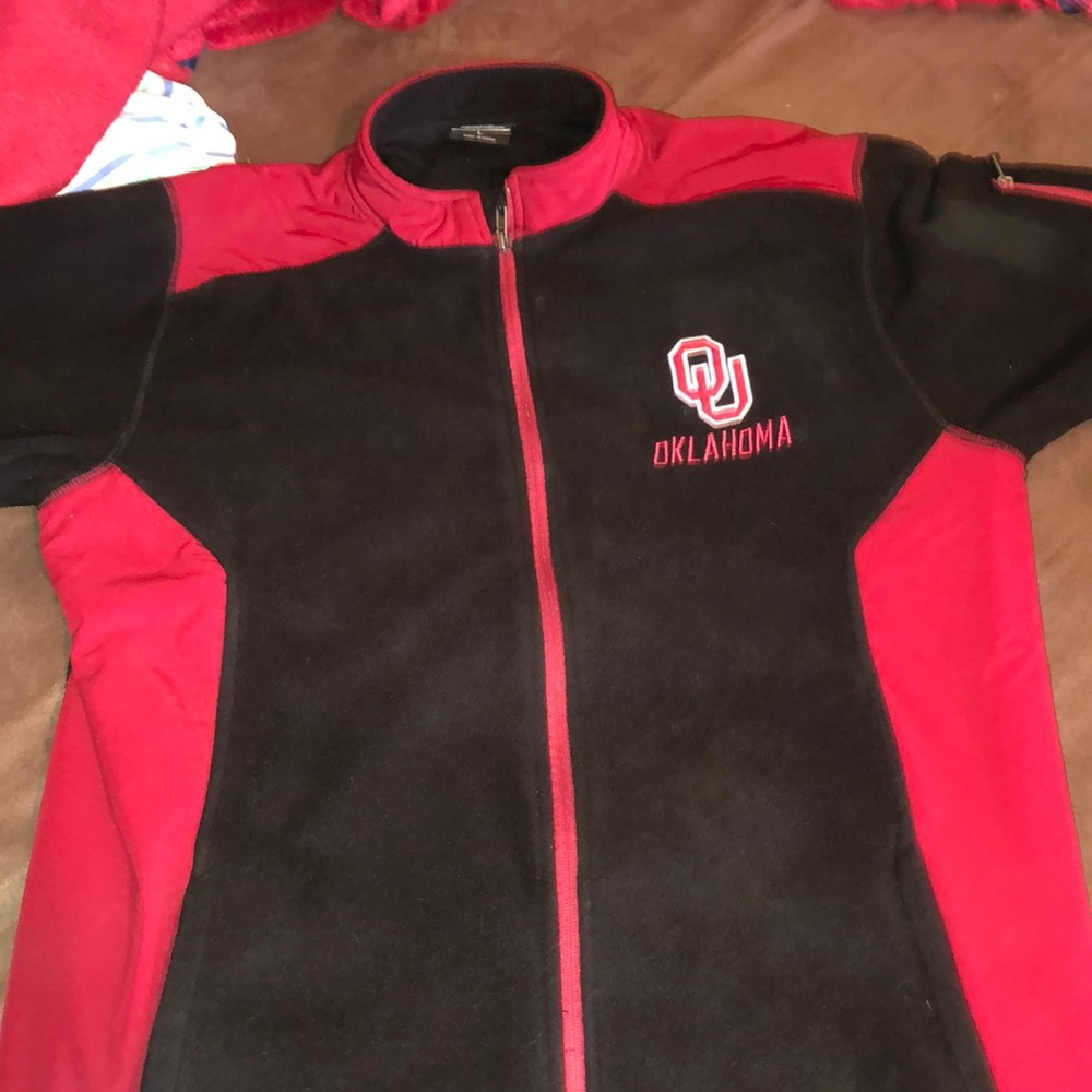 A super cozy warm OU pullover